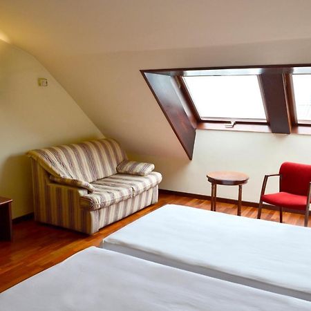 Hotel Alda El Suizo فيرول المظهر الخارجي الصورة