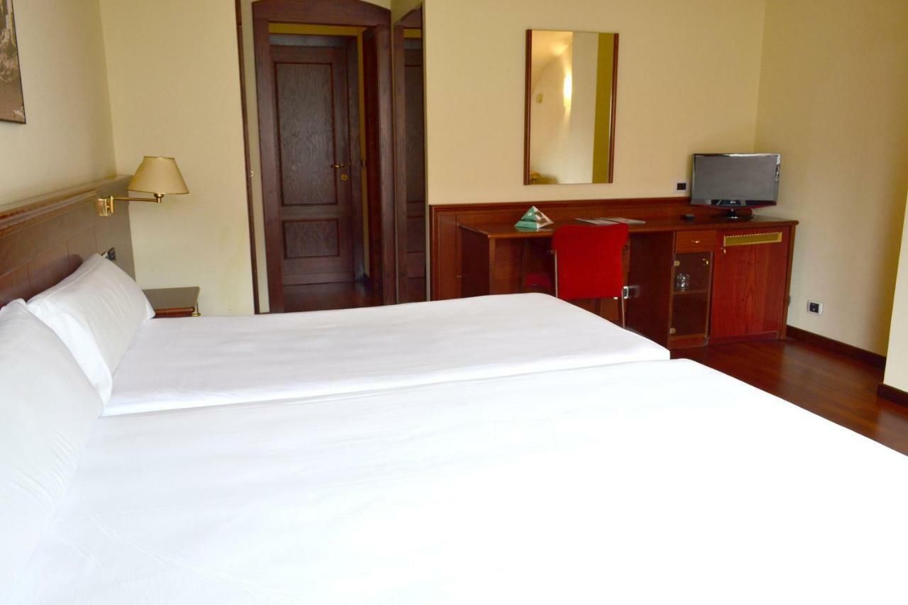 Hotel Alda El Suizo فيرول المظهر الخارجي الصورة